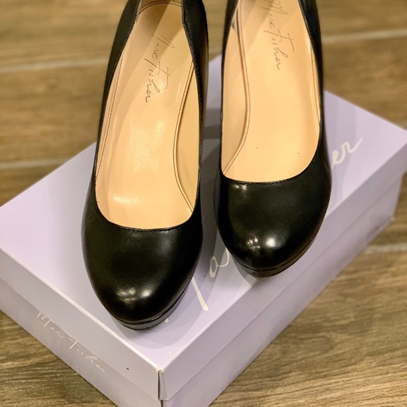 Marc Fisher Sydnie Platform Pumps - Blk - Picture 3 of 8